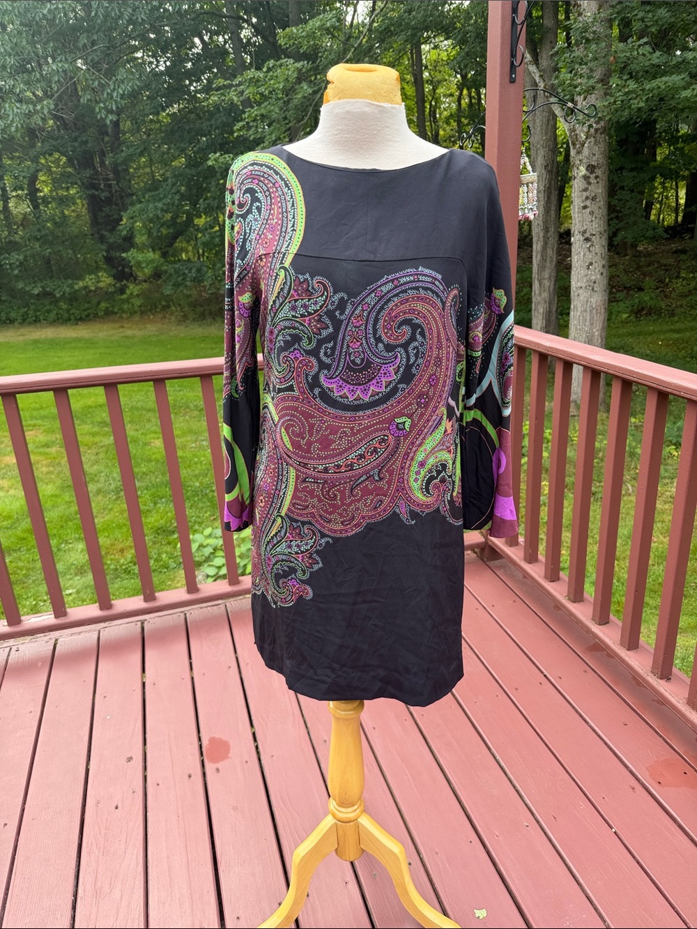 Etro SZ 46 black paisley print shift dress.